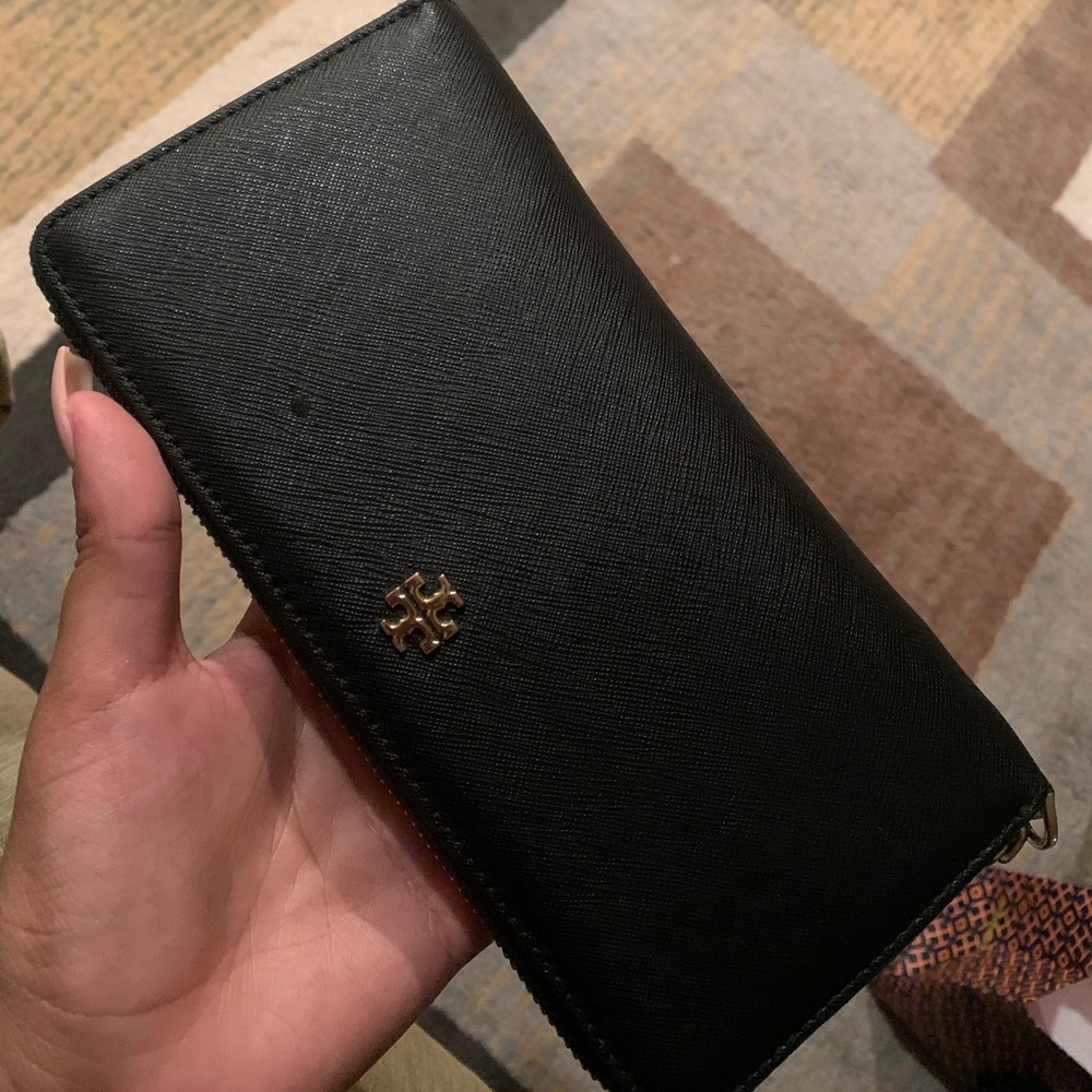 TORY BURCH WALLET